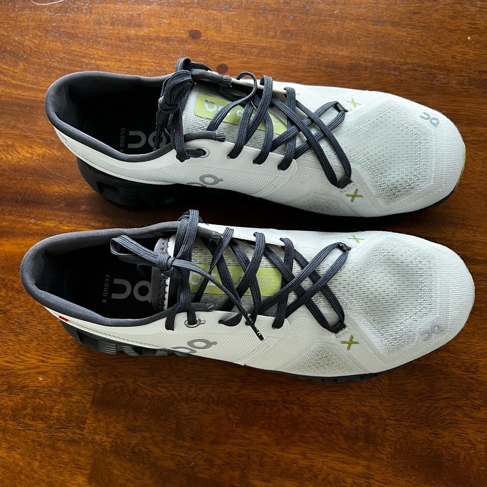 On Men’s Cloud Running X 3 shoes